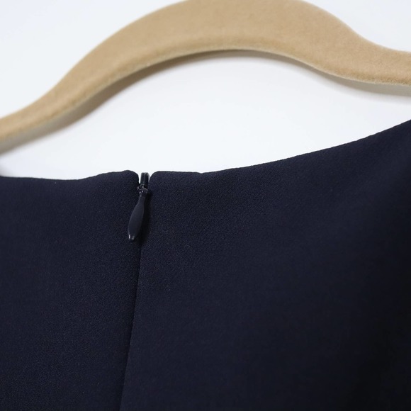 ANN TAYLOR NEW Seasonless Stretch Sheath Dress V Neck Sleeveless Navy 6 - Picture 4 of 8